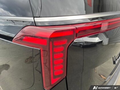 used 2025 Kia Carnival Hybrid car, priced at $52,824