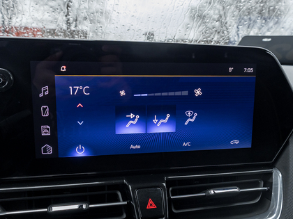 used 2025 Chevrolet TrailBlazer car, priced at $29,895