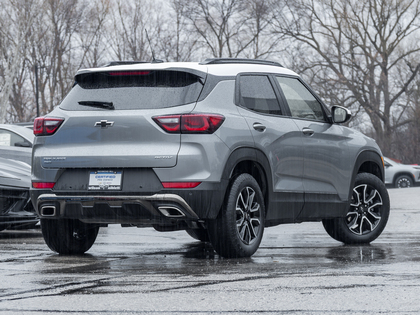 used 2025 Chevrolet TrailBlazer car, priced at $29,895