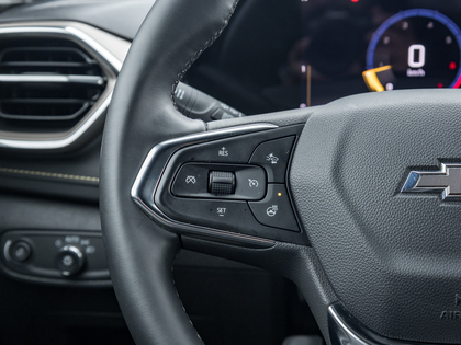 used 2025 Chevrolet TrailBlazer car, priced at $29,895