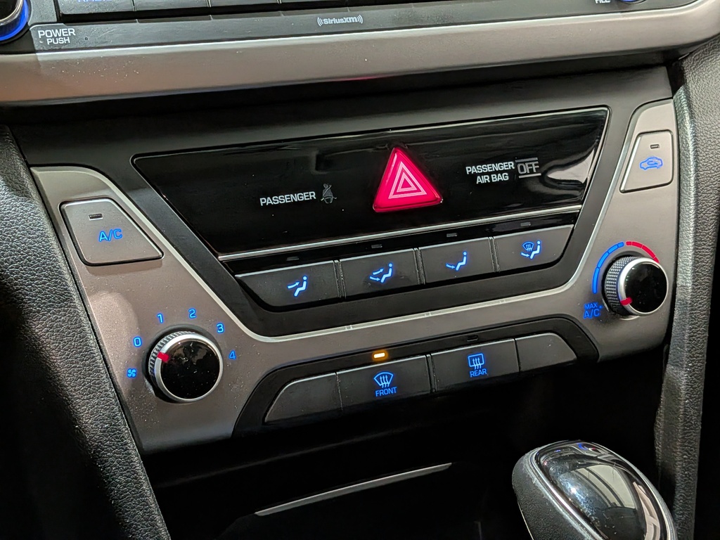 Hyundai Elantra 2017