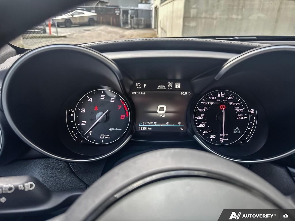 2023 Alfa Romeo Giulia Quadrifoglio RWD, Vancouver, Cash
