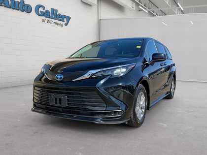 used 2025 Toyota Sienna car, priced at $53,084