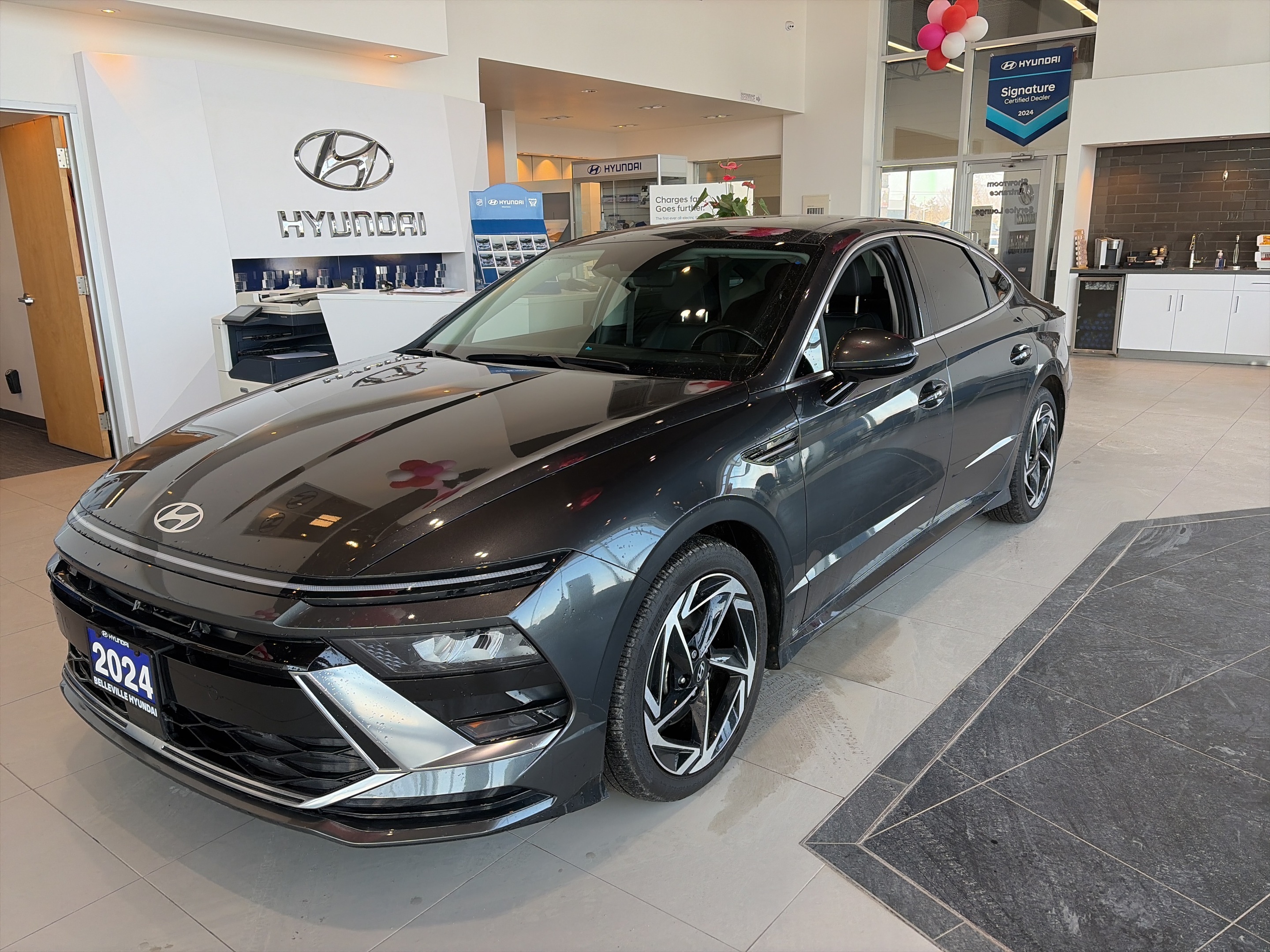 Hyundai Sonata Preferred-Trend FWD