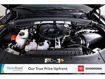 used 2022 Jeep Grand Cherokee car, priced at $38,998