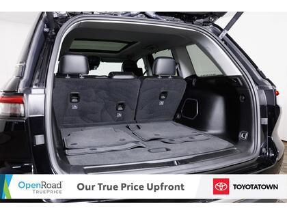 used 2022 Jeep Grand Cherokee car, priced at $38,998