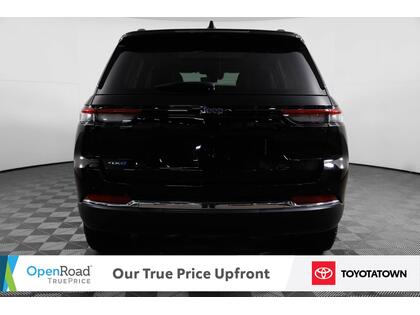 used 2022 Jeep Grand Cherokee car, priced at $38,998