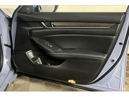 used 2022 Honda Accord Sedan car, priced at $32,998