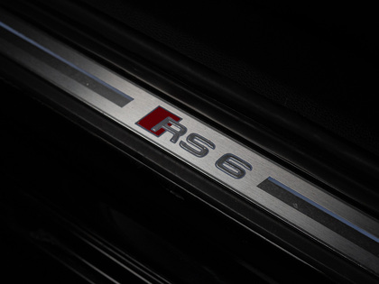 used 2021 Audi RS 6 Avant car, priced at $98,900