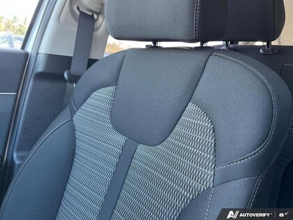 used 2025 Kia Sorento car, priced at $38,900