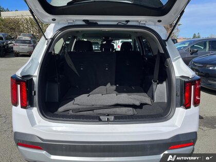 used 2025 Kia Sorento car, priced at $38,900