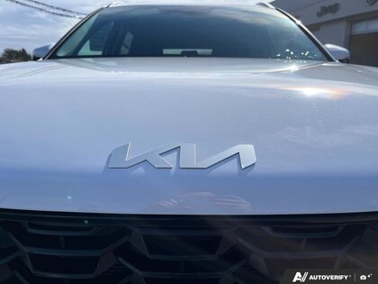 used 2025 Kia Sorento car, priced at $38,900