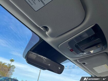 used 2025 Kia Sorento car, priced at $38,900