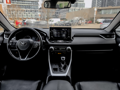 used 2020 Toyota RAV4 car, priced at $31,995