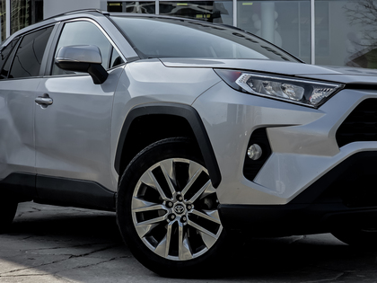 used 2020 Toyota RAV4 car, priced at $31,995