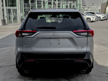 used 2020 Toyota RAV4 car, priced at $31,995