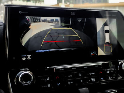 used 2021 Toyota Highlander car, priced at $45,995