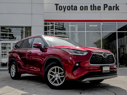 used 2021 Toyota Highlander car, priced at $45,995
