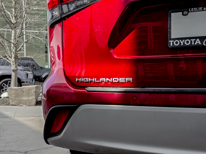 used 2021 Toyota Highlander car, priced at $45,995