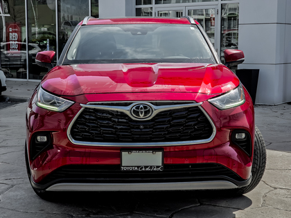 used 2021 Toyota Highlander car, priced at $45,995