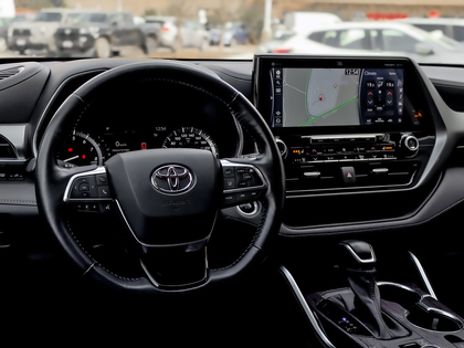 used 2021 Toyota Highlander car, priced at $45,995