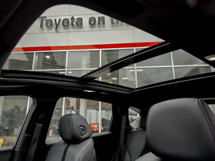 used 2023 Acura RDX car, priced at $46,995