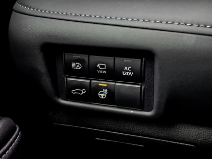 used 2023 Toyota Highlander car, priced at $55,495