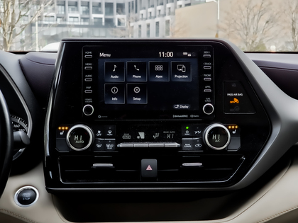 used 2021 Toyota Highlander car, priced at $36,495