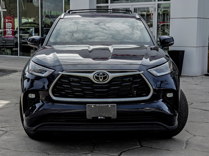 used 2021 Toyota Highlander car, priced at $36,495