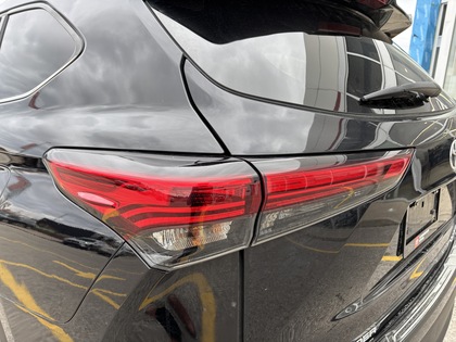 used 2023 Toyota Highlander car, priced at $42,595