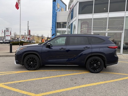used 2023 Toyota Highlander car, priced at $45,995