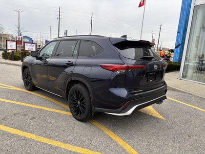 used 2023 Toyota Highlander car, priced at $45,995