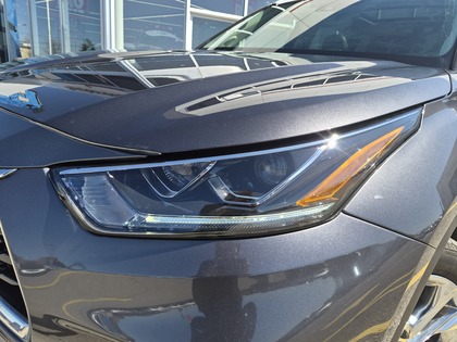 used 2025 Toyota Highlander car, priced at $61,995