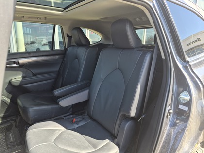 used 2025 Toyota Highlander car, priced at $61,995