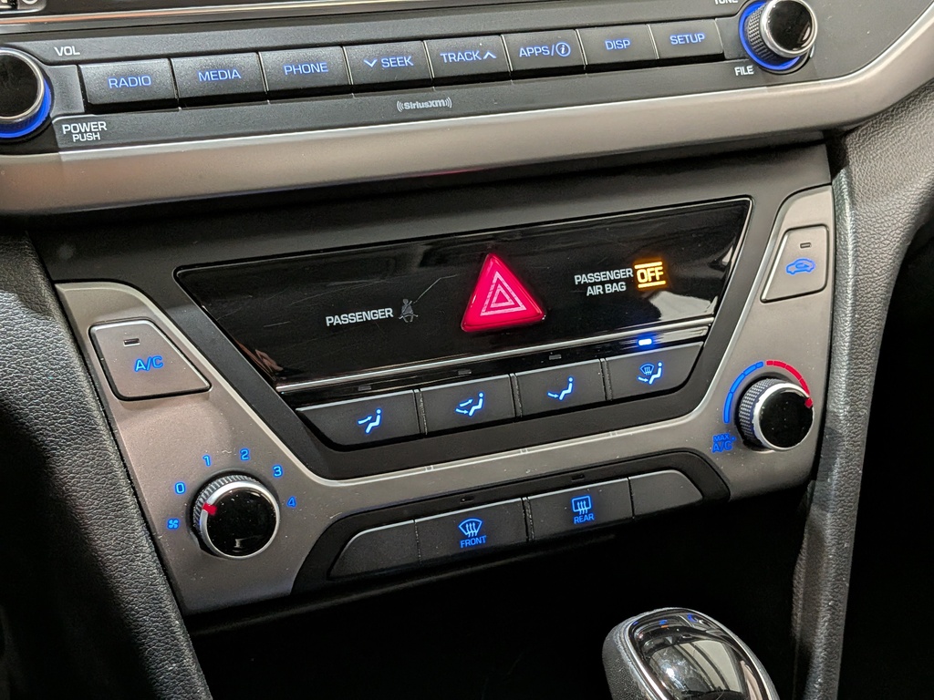 Hyundai Elantra 2017