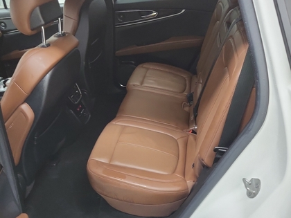 used 2021 Lincoln Nautilus car, priced at $34,260