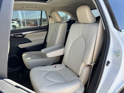 used 2024 Toyota Highlander car, priced at $56,595