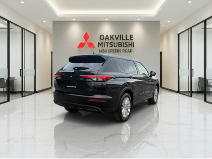 used 2023 Mitsubishi Outlander car, priced at $24,950