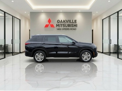 used 2023 Mitsubishi Outlander car, priced at $24,950