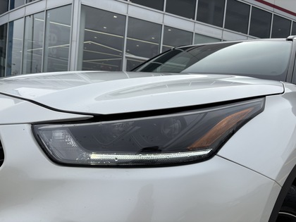 used 2021 Toyota Highlander car, priced at $37,995