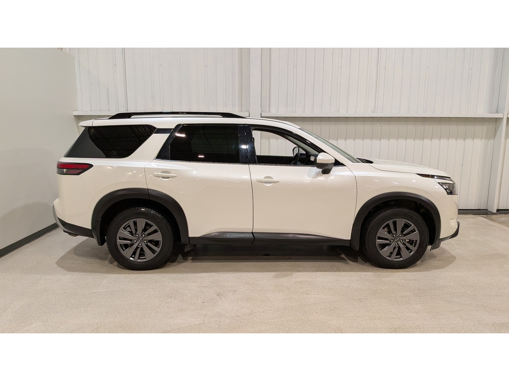 Nissan Pathfinder 2024