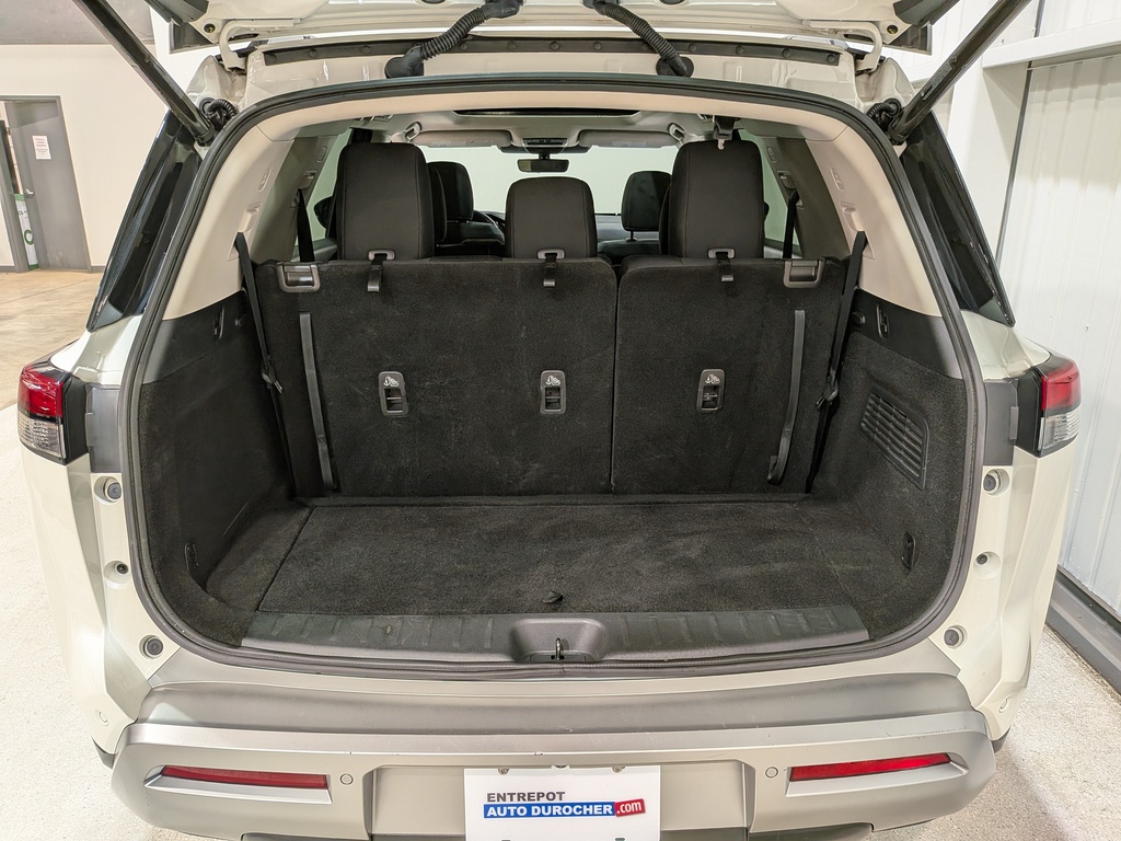 Nissan Pathfinder 2024