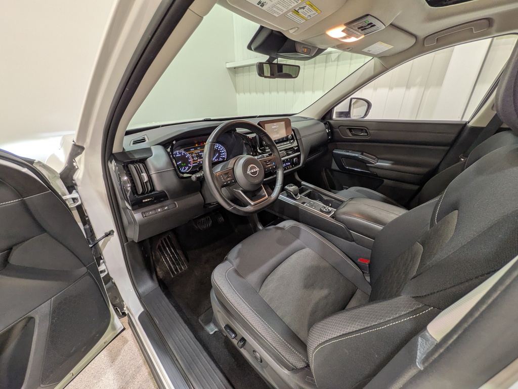 Nissan Pathfinder 2024