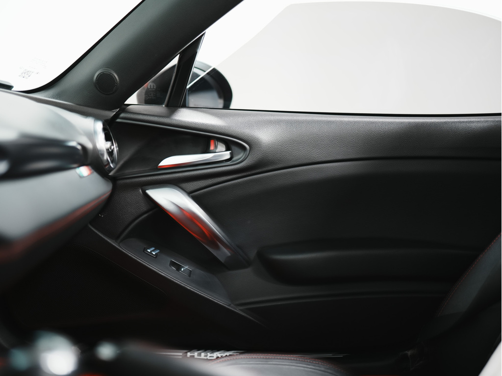 2017 Fiat 124 Spider Abarth, 多伦多, 全款车