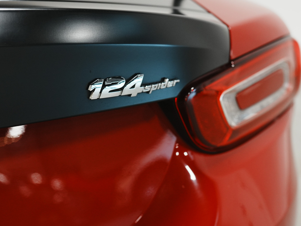 2017 Fiat 124 Spider Abarth, 多伦多, 全款车