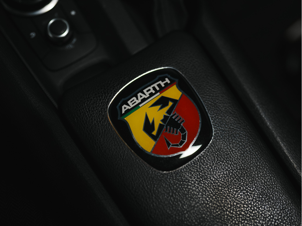 2017 Fiat 124 Spider Abarth, 多伦多, 全款车