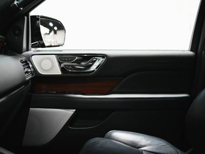 used 2022 Lincoln Navigator car, priced at $74,900