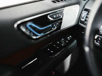 used 2022 Lincoln Navigator car, priced at $74,900