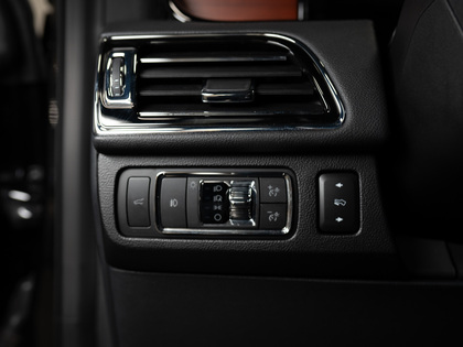 used 2022 Lincoln Navigator car, priced at $74,900