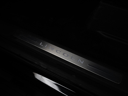 used 2022 Lincoln Navigator car, priced at $74,900